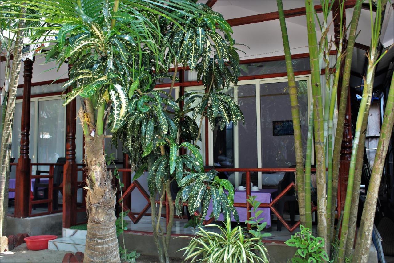 Sai Valentines Hotel 3*